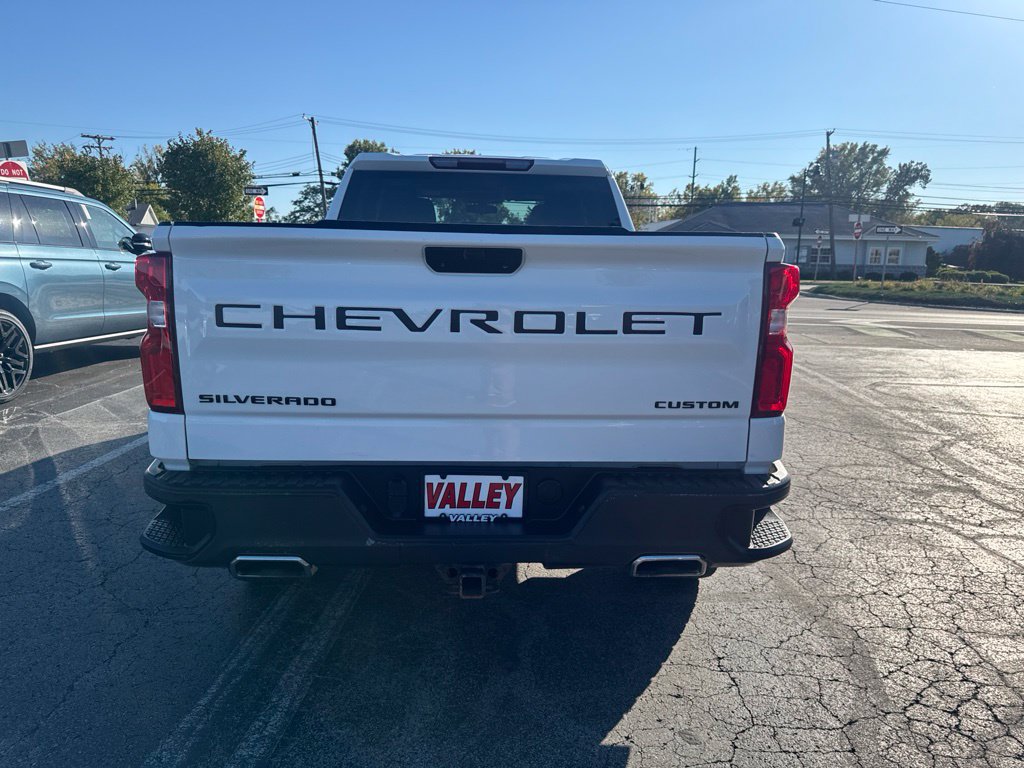Used 2020 Chevrolet Silverado 1500 Custom Trail Boss w/ Custom Convenience Package AWD/4WD image 10
