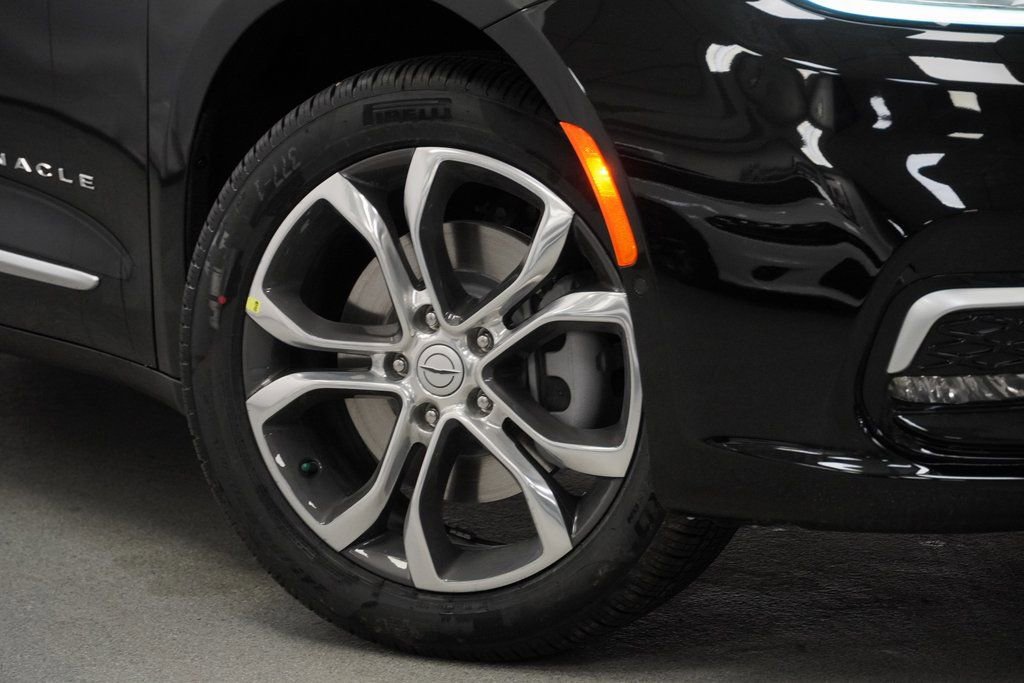 New 2026 Chrysler Pacifica Pinnacle image 4