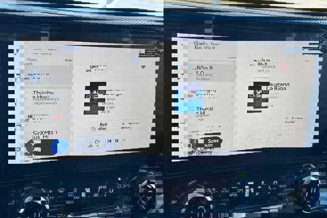 Used 2025 Toyota Highlander XSE image 25