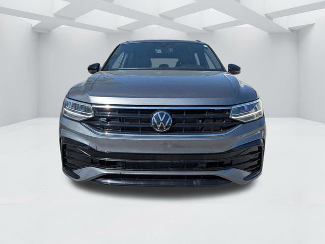 Used 2024 Volkswagen Tiguan SE R-Line image 17