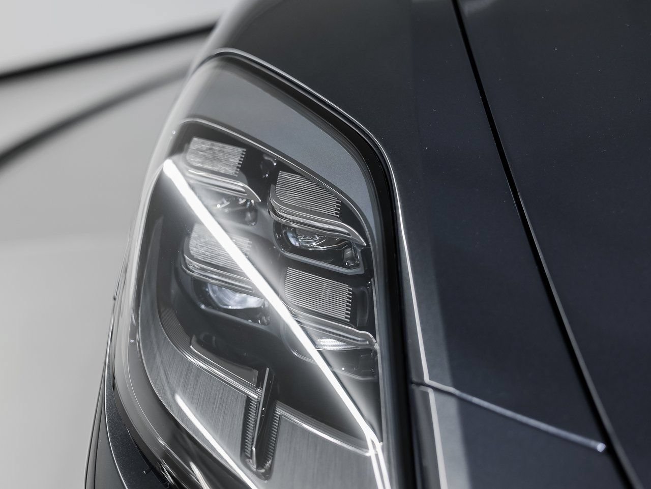 New 2026 Porsche Panamera 4 E-Hybrid AWD/4WD image 13