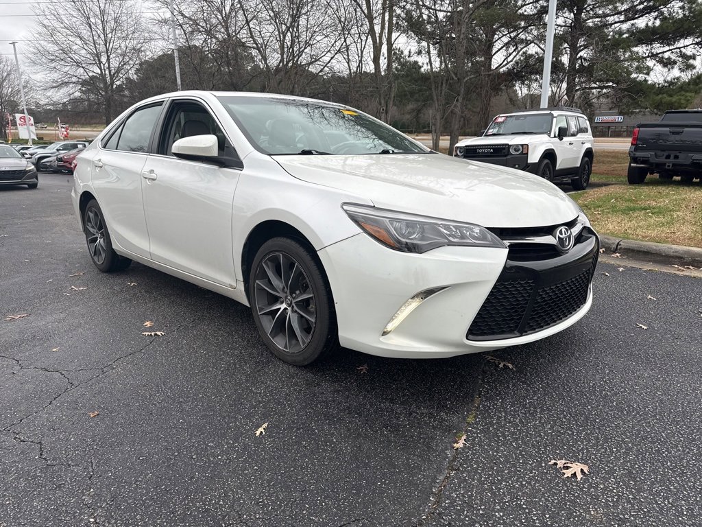 Used 2016 Toyota Camry XSE image 7