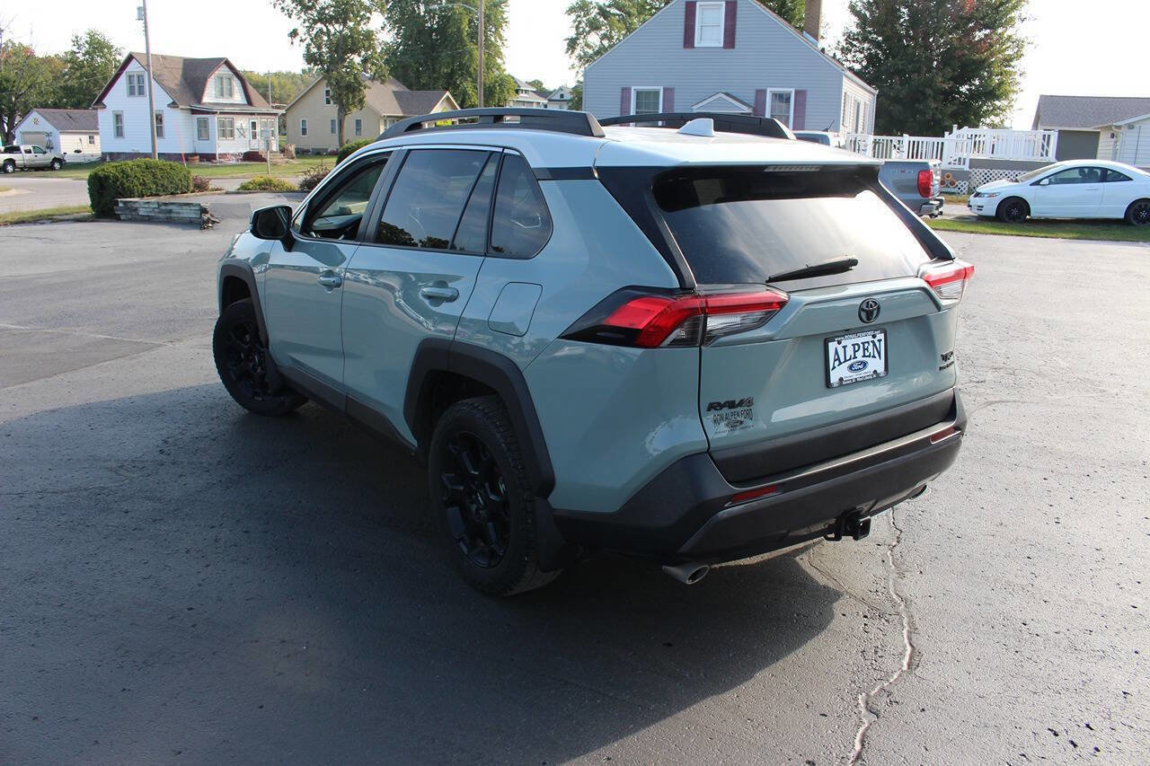 Used 2020 Toyota RAV4 Adventure image 2