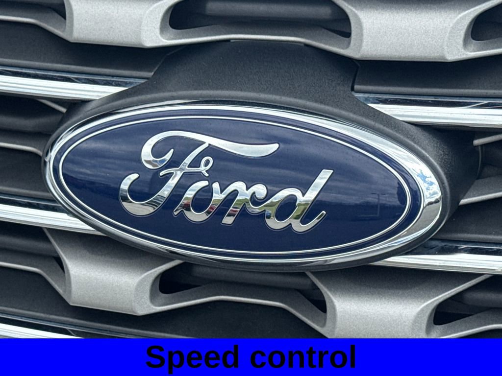 Used 2016 Ford Explorer XLT w/ Equipment Group 201A image 16