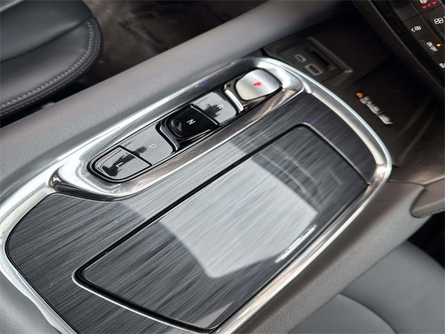 Used 2023 Buick Enclave Essence w/ Experience Buick Package image 23