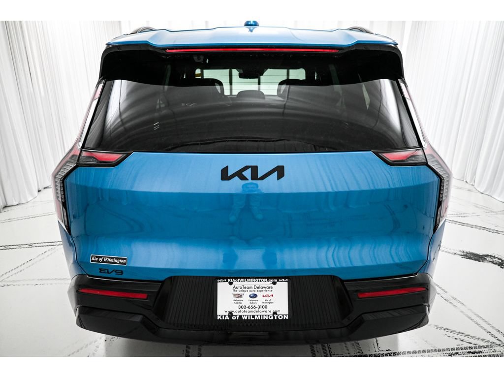 New 2026 Kia EV9 Land w/ Nightfall Edition Package AWD/4WD image 6