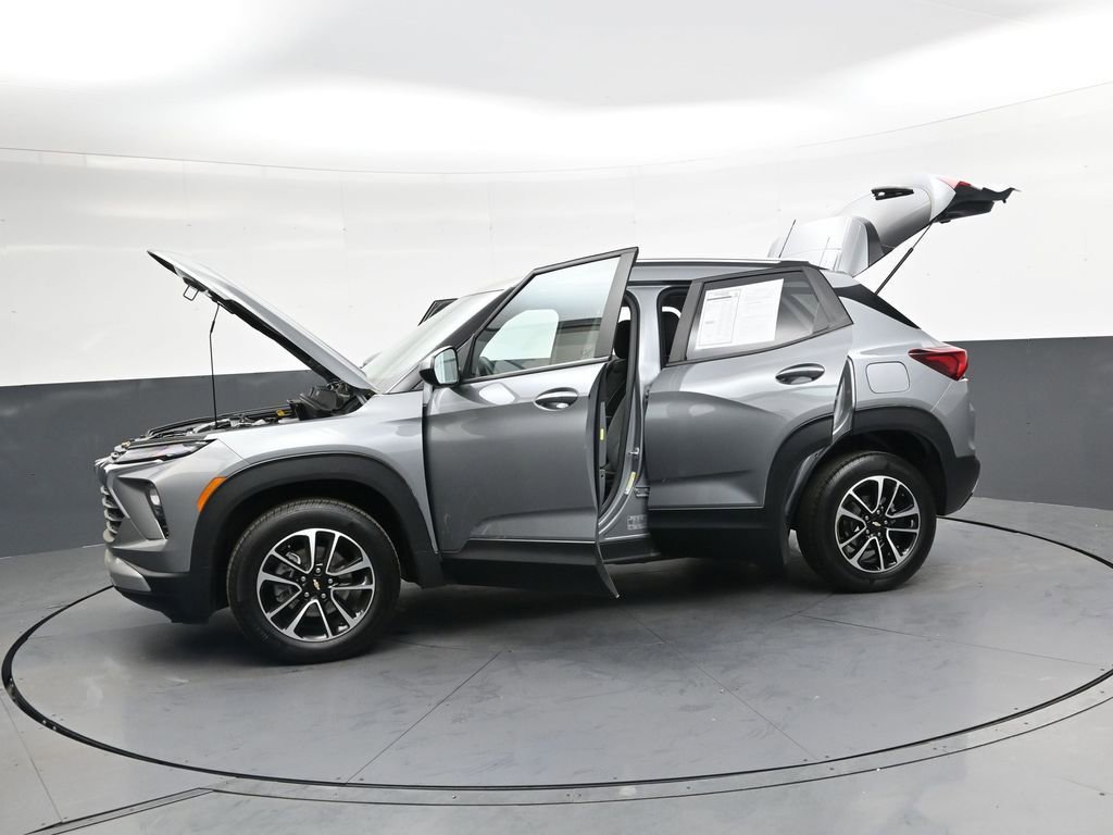 Used 2025 Chevrolet TrailBlazer LT image 43