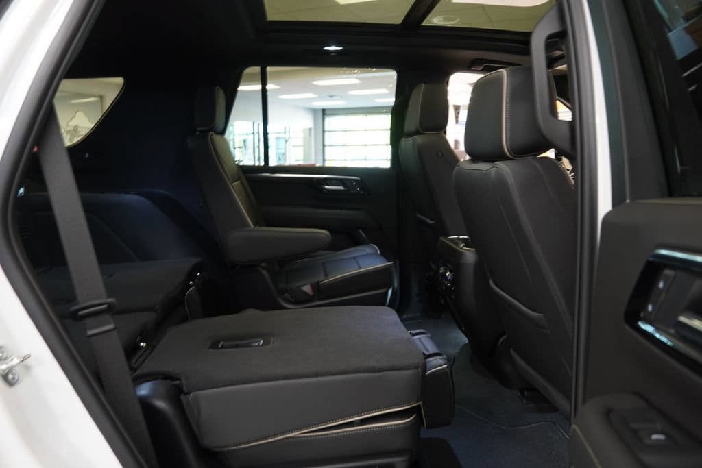New 2025 Chevrolet Tahoe Premier w/ Sun And Tow Package AWD/4WD image 37