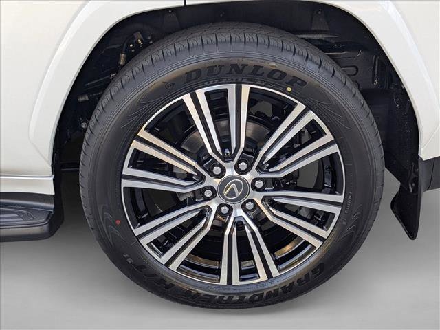 New 2025 Lexus LX 700h Luxury image 9