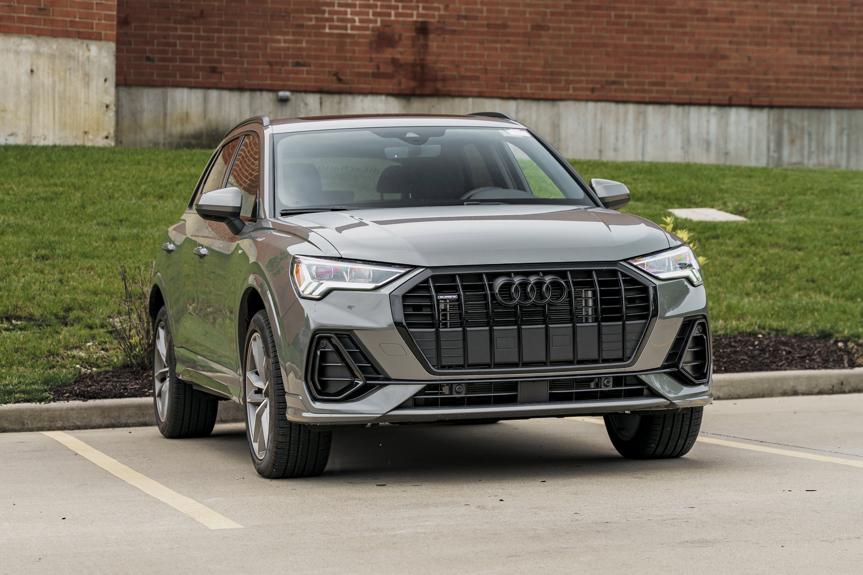 Certified 2025 Audi Q3 2.0T Premium w/ Convenience Package