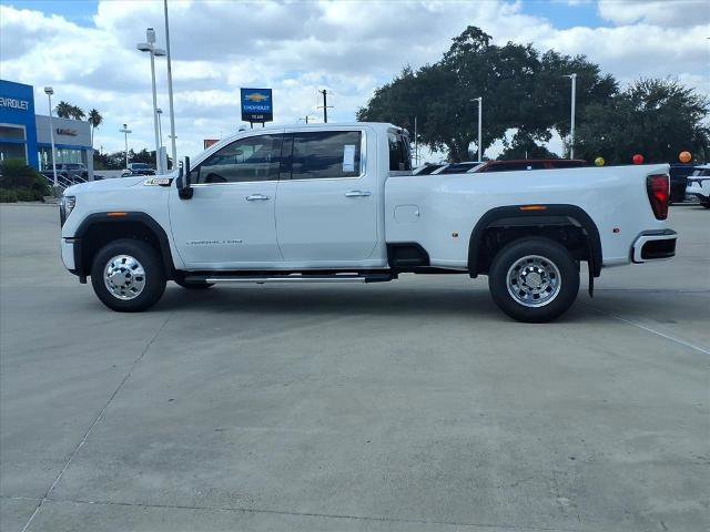 New 2026 GMC Sierra 3500 Denali w/ Denali Reserve Package image 4