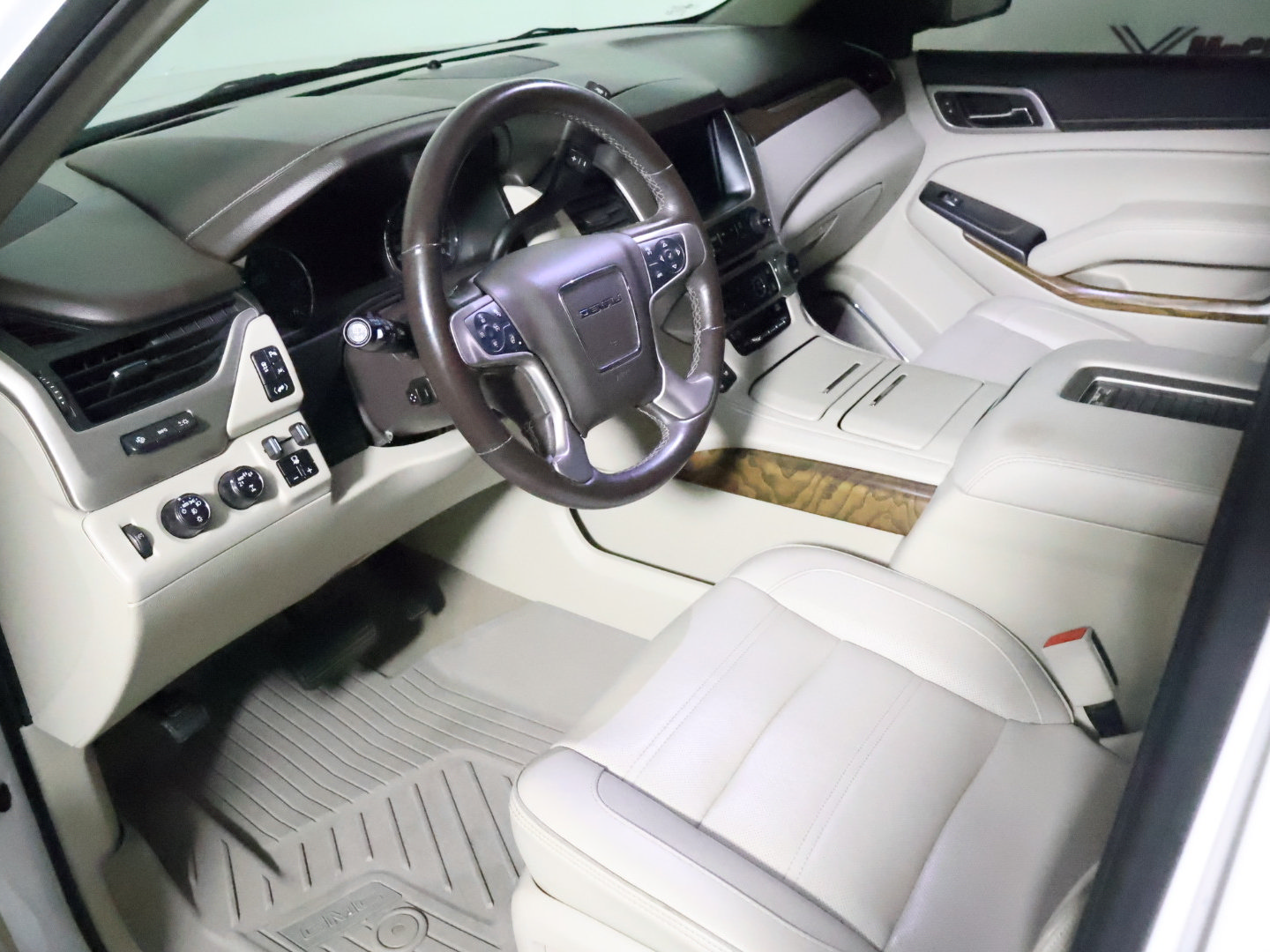 Used 2019 GMC Yukon Denali AWD/4WD image 24