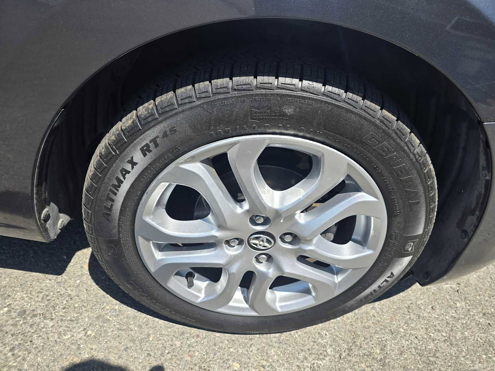 Used 2018 Toyota Yaris iA FWD image 9