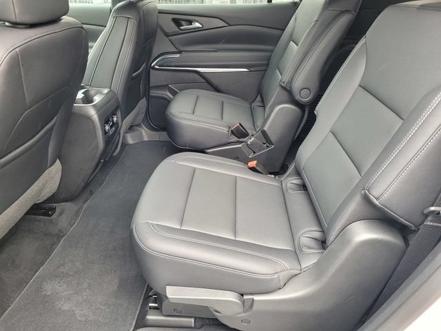 Used 2025 Chevrolet Traverse LT AWD/4WD image 15
