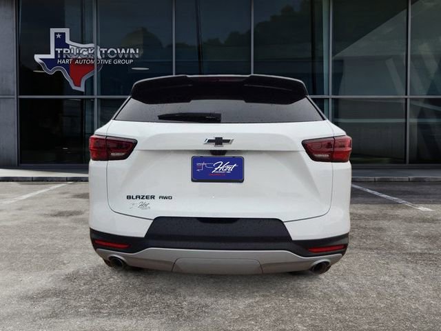 New 2026 Chevrolet Blazer LT w/ LPO, Black Sport Package image 4