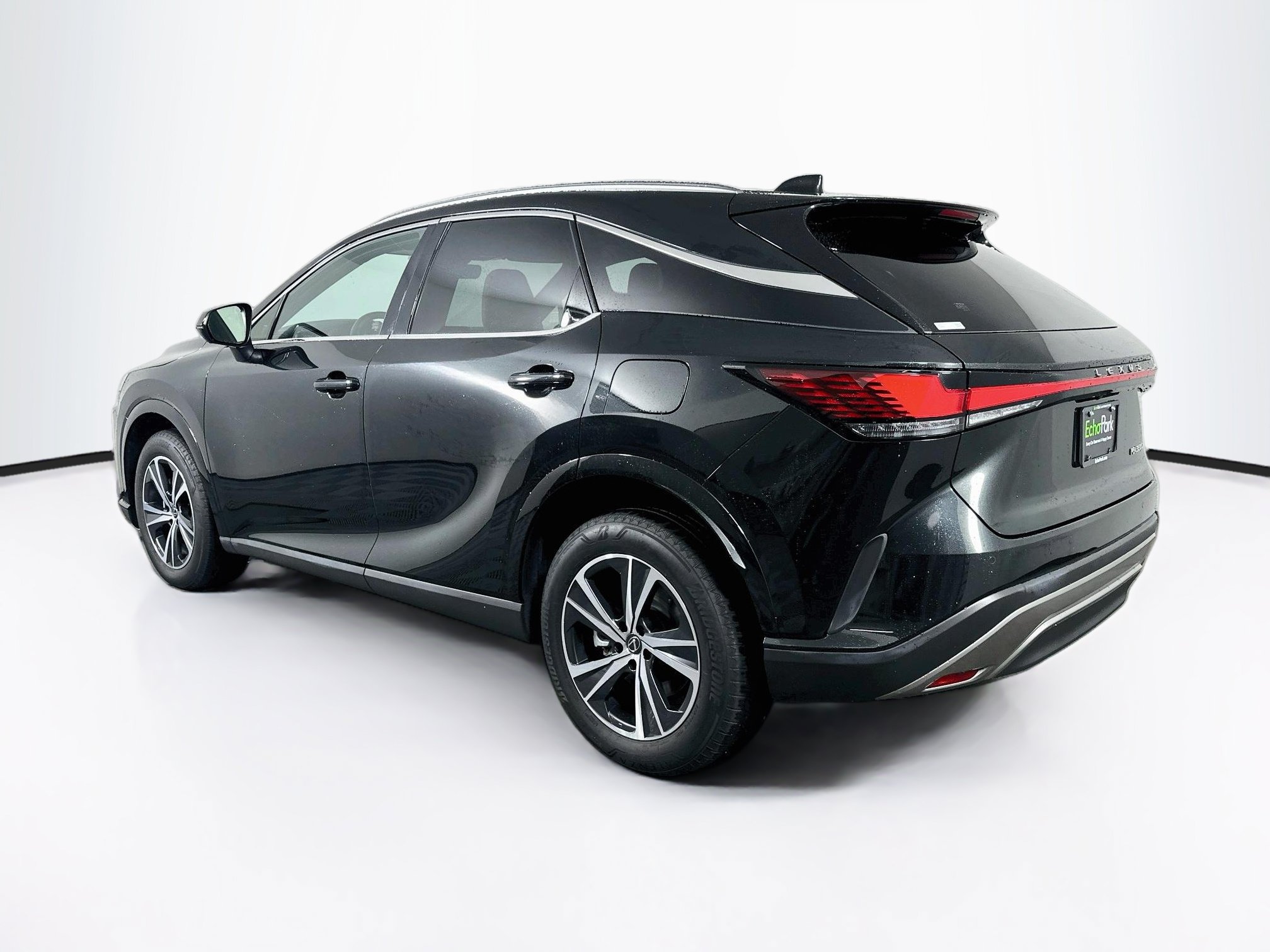 Used 2025 Lexus RX 350 Premium w/ Accessory Package (Z1) FWD image 5