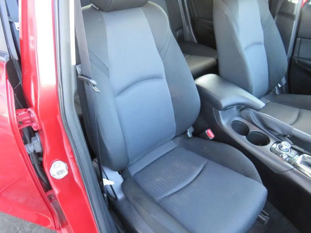Used 2016 MAZDA MAZDA3 i Sport FWD image 34