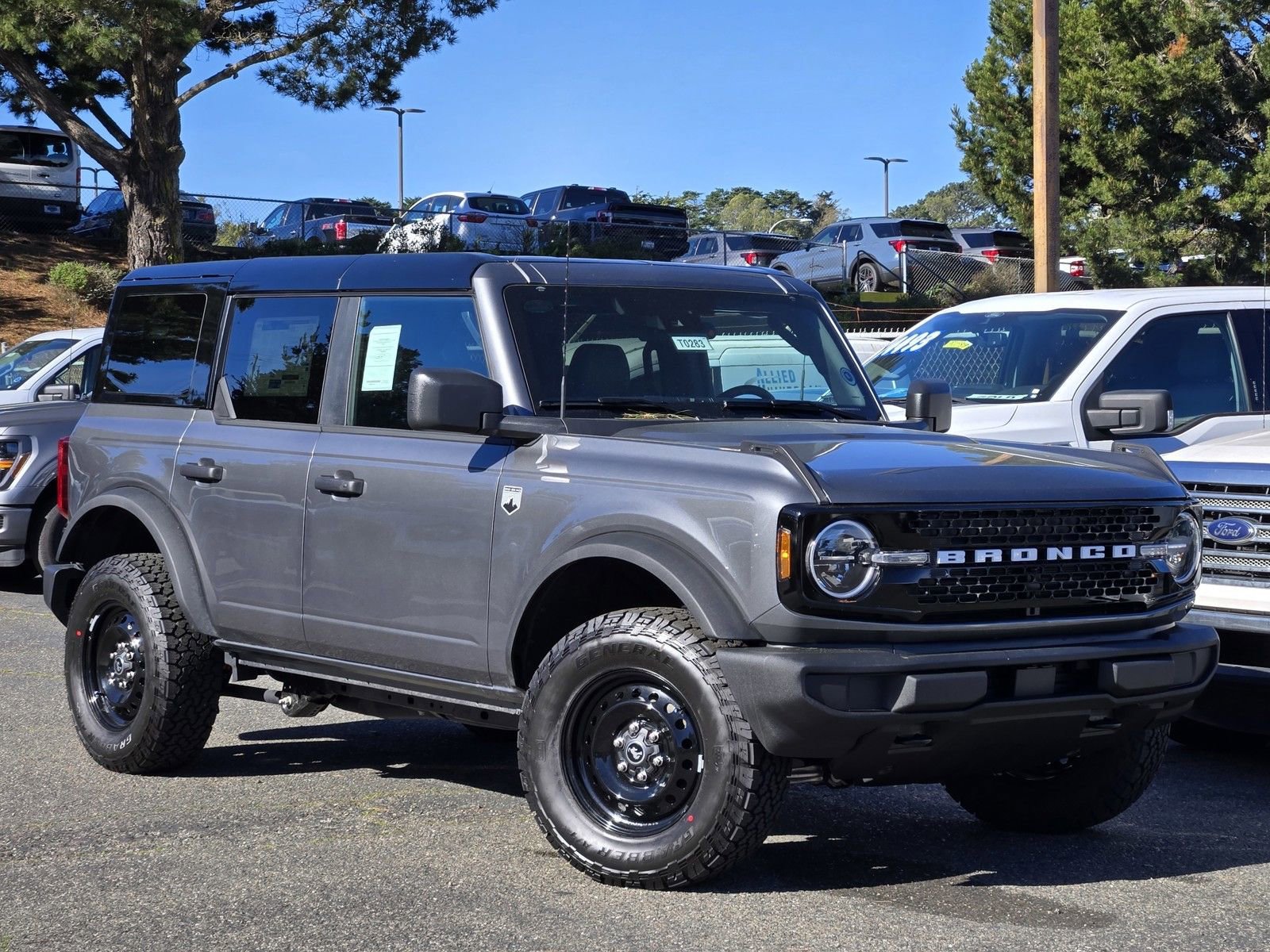 New 2026 Ford Bronco Big Bend image 2
