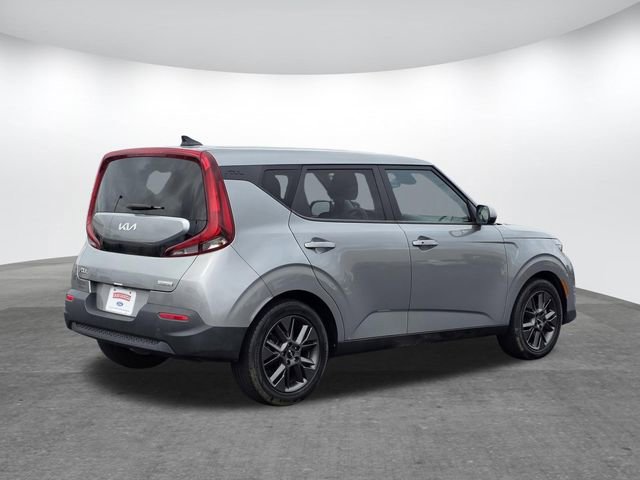 Used 2022 Kia Soul EX FWD image 4