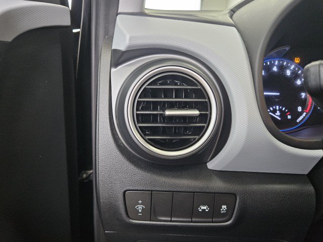 Used 2019 Hyundai Kona SE FWD image 28
