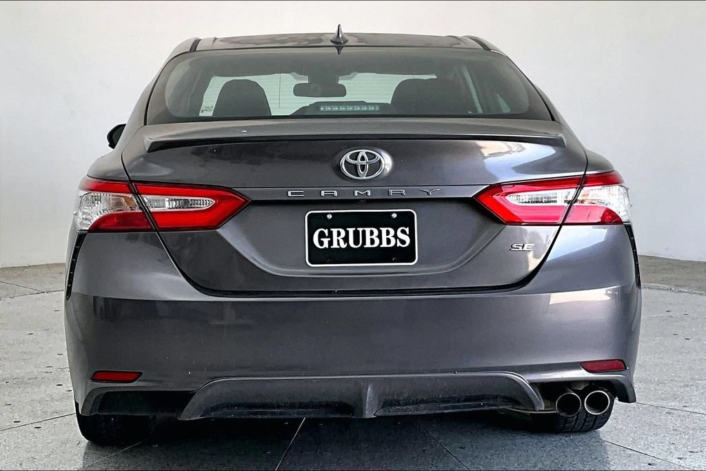 Used 2020 Toyota Camry SE FWD image 4