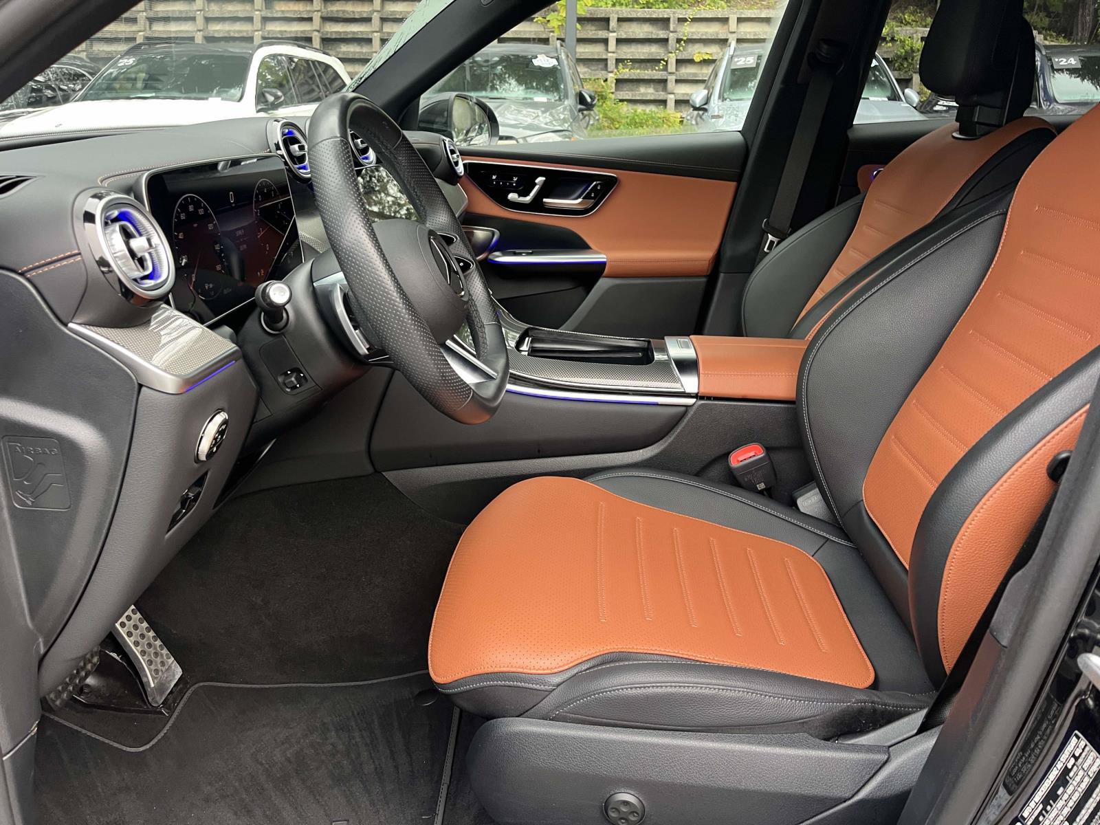 Certified 2025 Mercedes-Benz GLC 300 image 39