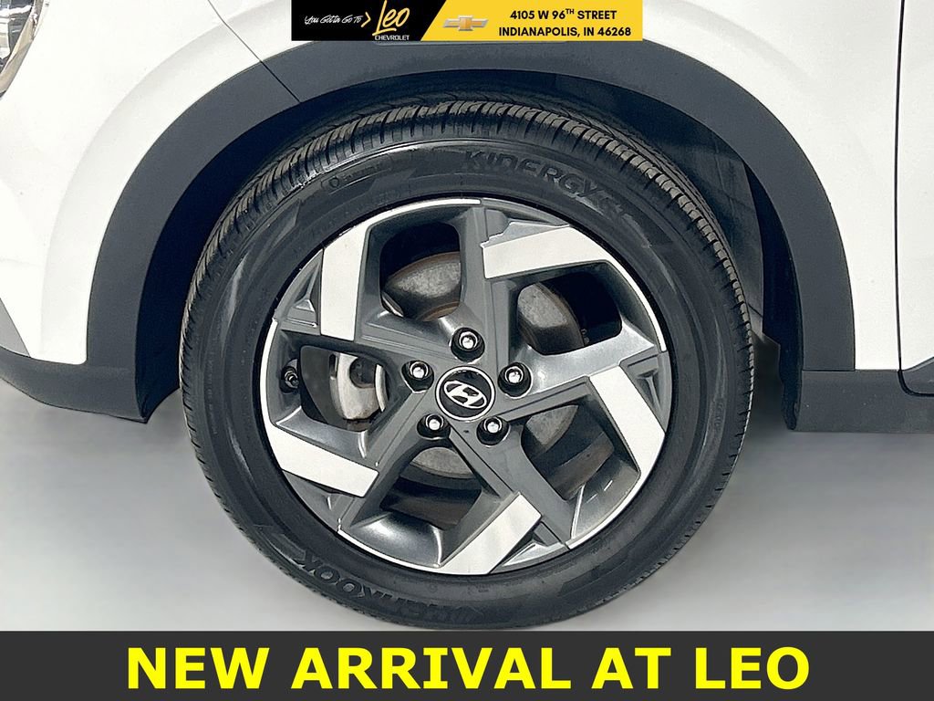 Used 2023 Hyundai Venue SEL image 29