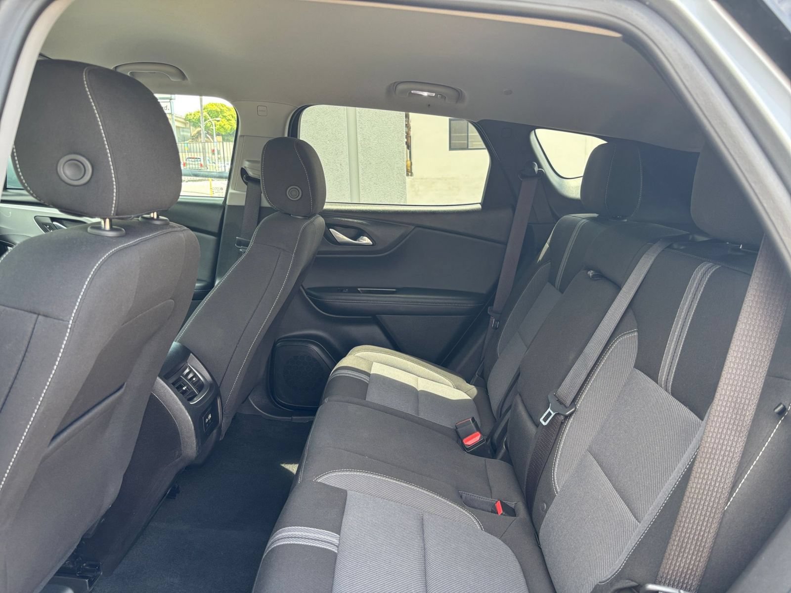 Used 2025 Chevrolet Blazer LT FWD image 22