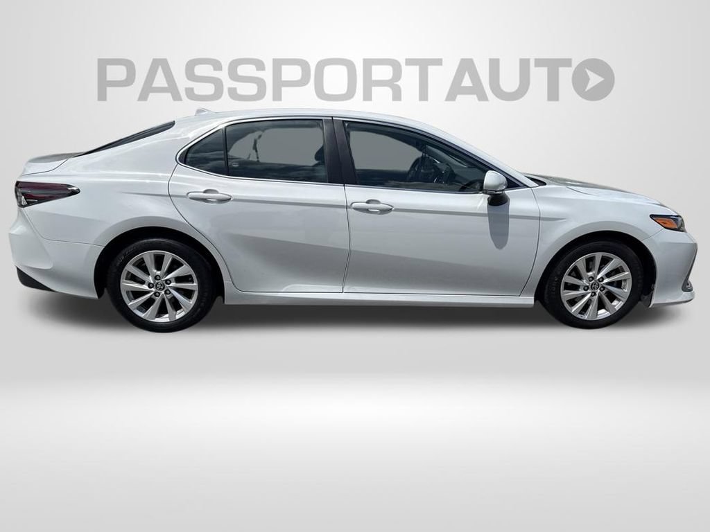 Used 2023 Toyota Camry LE w/ Convenience Package FWD image 3