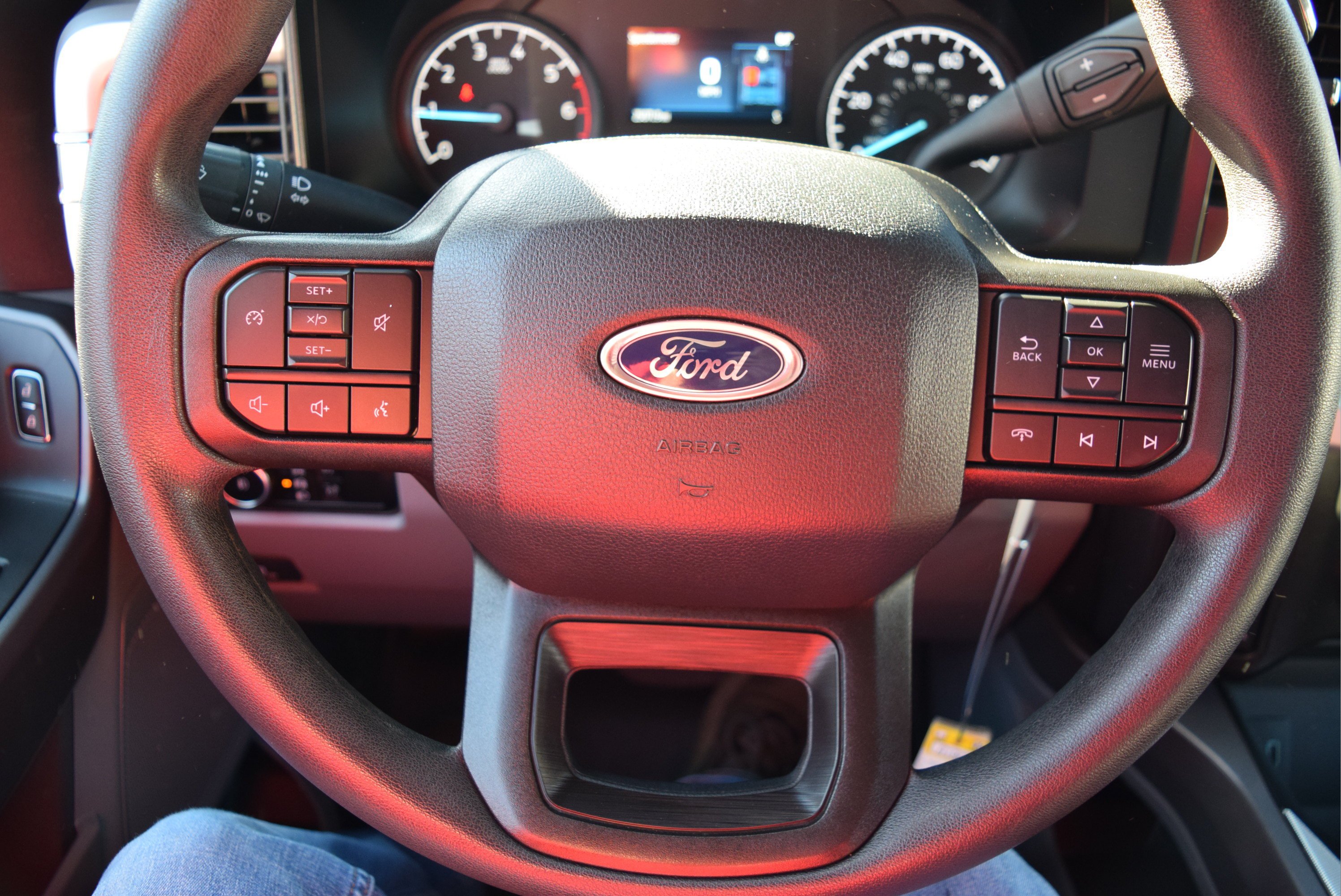 Used 2024 Ford F350 XLT w/ FX4 Off-Road Package AWD/4WD image 10