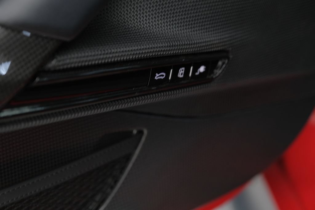 Used 2021 Ferrari SF90 Stradale AWD/4WD image 47