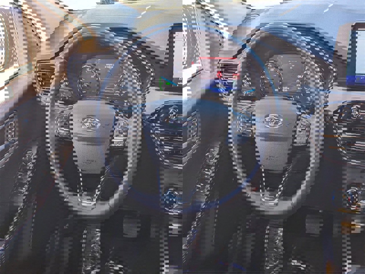 Used 2022 Ford Escape SE w/ Convenience Package image 13