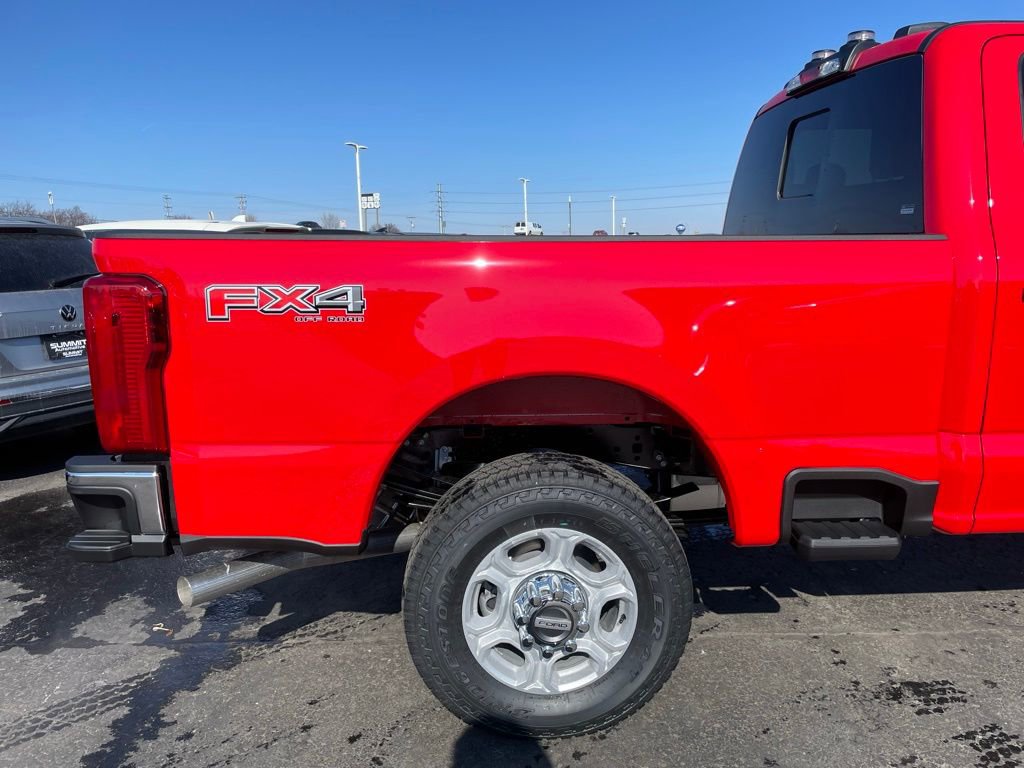 New 2026 Ford F250 XLT w/ FX4 Off-Road Package image 28