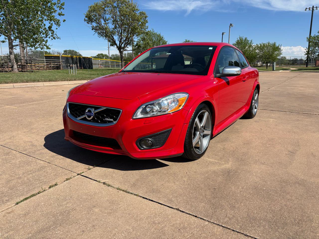 Used 2011 Volvo C30 T5 R-Design image 3