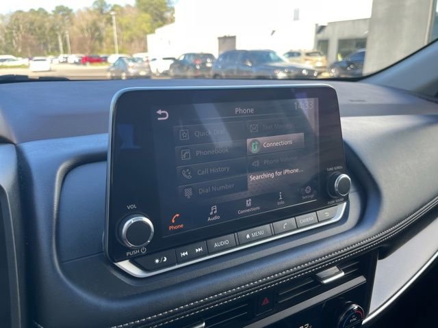 Used 2023 Nissan Rogue SV image 23