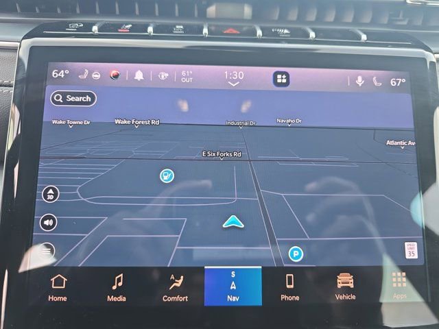 Used 2025 Jeep Grand Cherokee Overland w/ Adv Protech Group III image 22