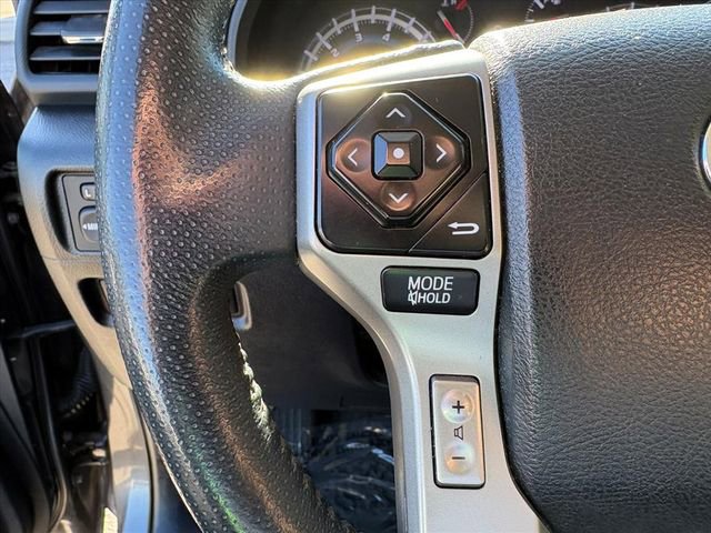 Used 2017 Toyota 4Runner SR5 image 12