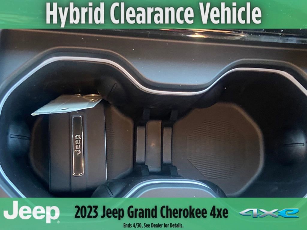 New 2023 Jeep Grand Cherokee Overland image 32