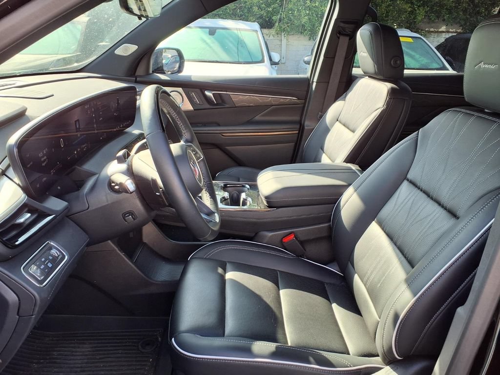 Certified 2025 Buick Enclave Avenir w/ Super Cruise Package AWD/4WD image 15