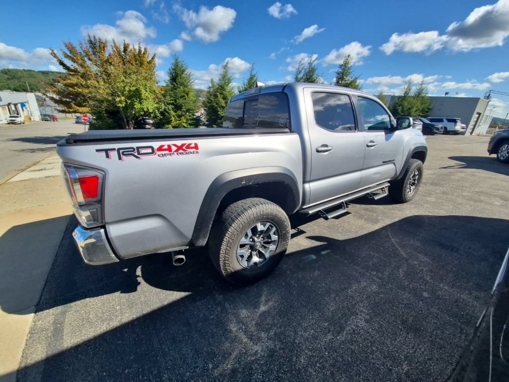 Used 2021 Toyota Tacoma TRD Off-Road AWD/4WD image 8