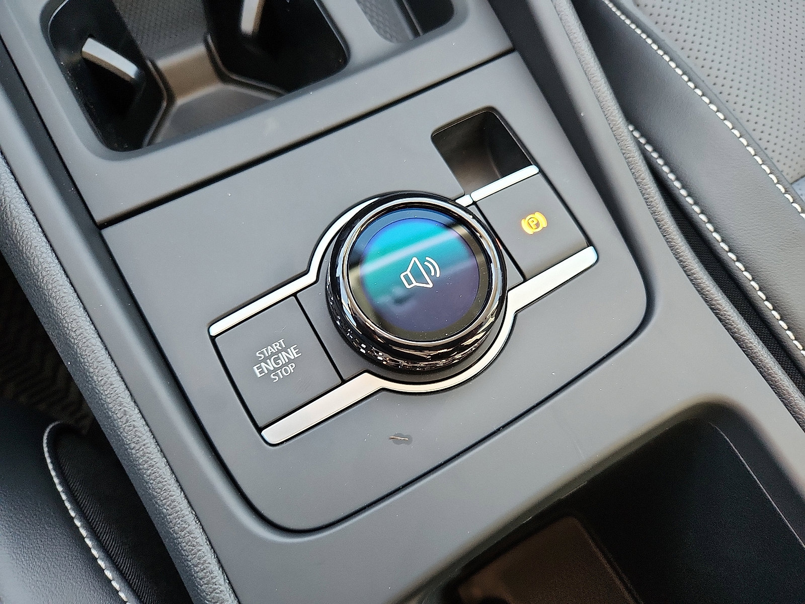 New 2026 Volkswagen Tiguan SE image 15