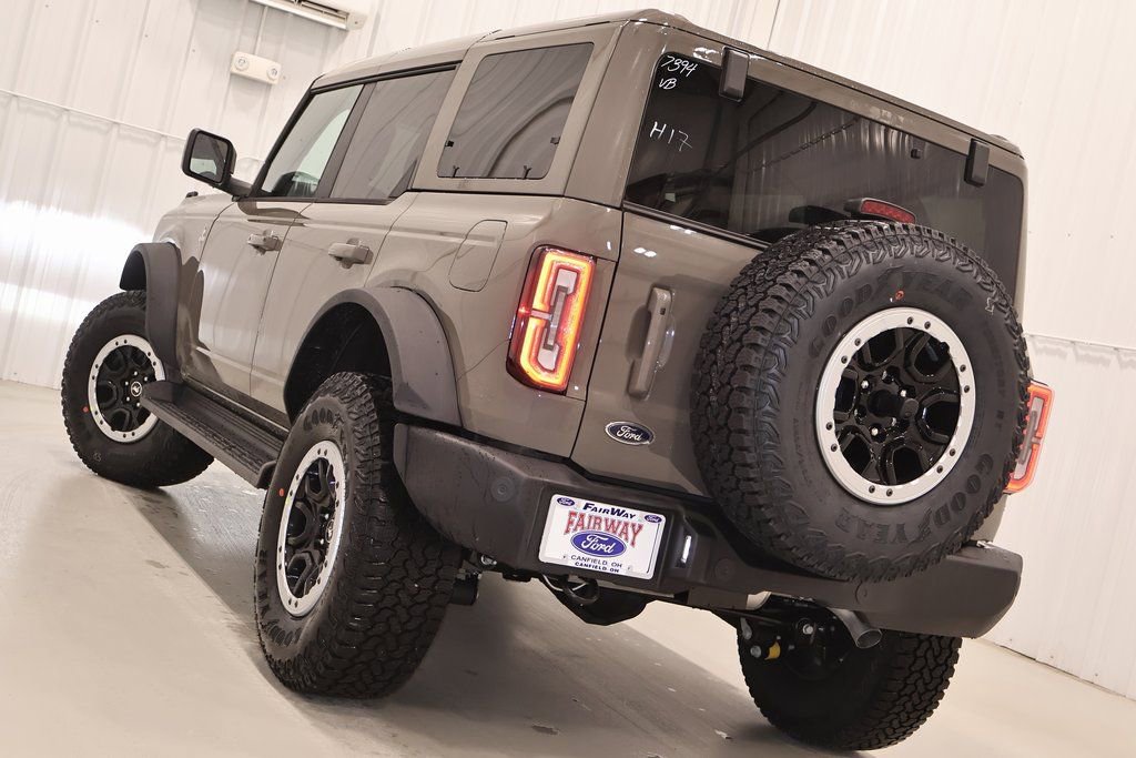 New 2025 Ford Bronco Outer Banks w/ Sasquatch Package image 28