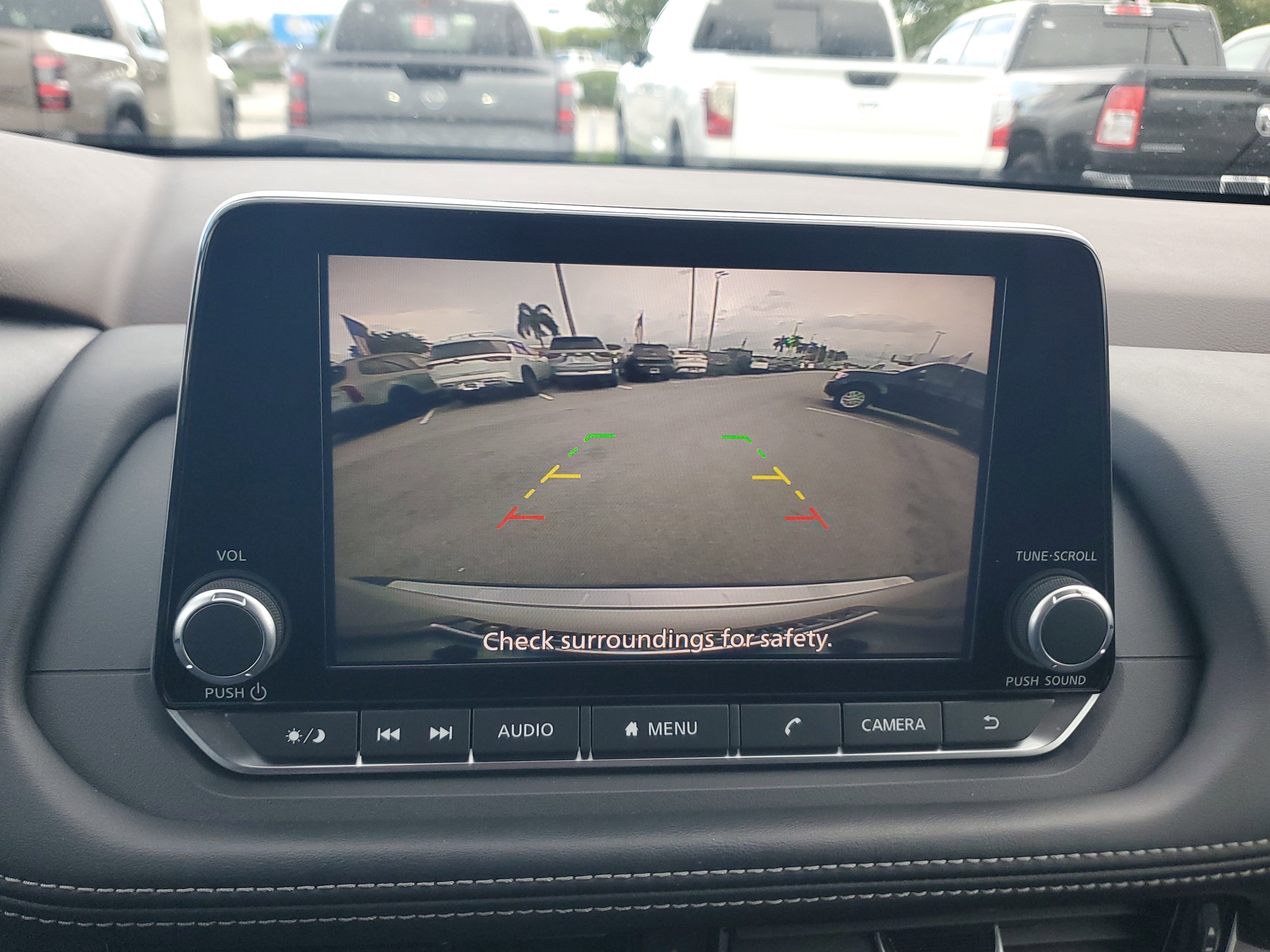 Certified 2022 Nissan Rogue SV image 10