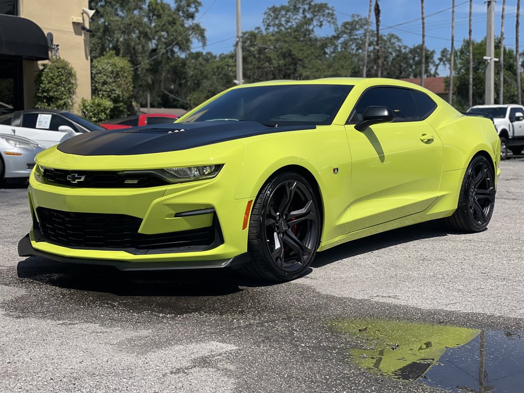 Used 2020 Chevrolet Camaro SS RWD image 11