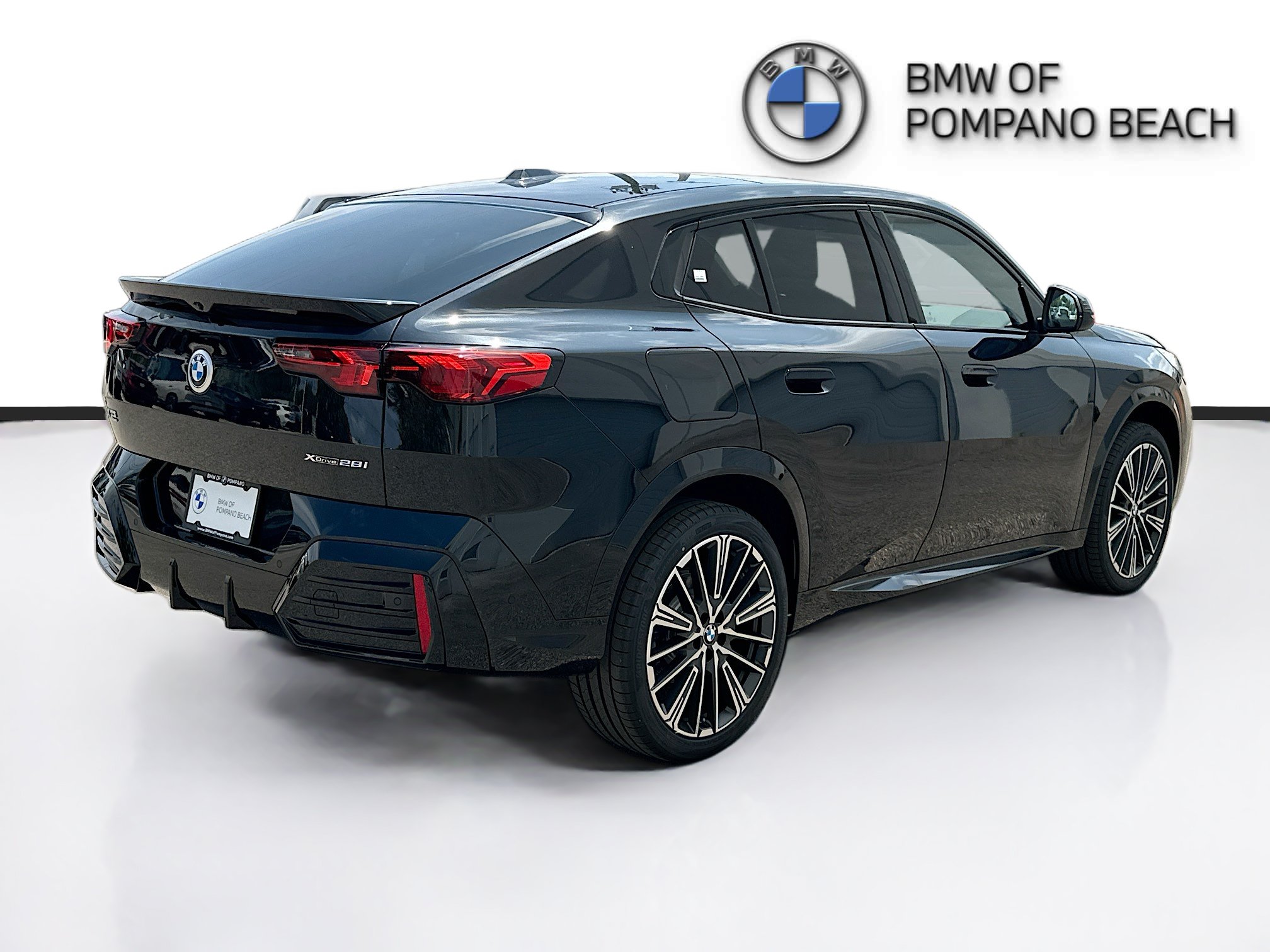 New 2026 BMW X2 xDrive28i w/ M Sport Package AWD/4WD image 6