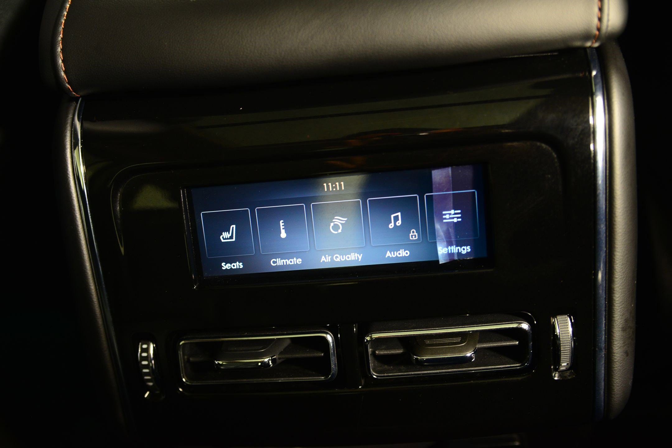 Used 2023 Lincoln Aviator Reserve w/ Equipment Group 201A image 25