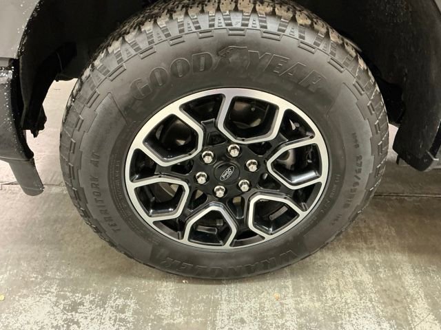 Used 2023 Ford F150 Lariat image 11