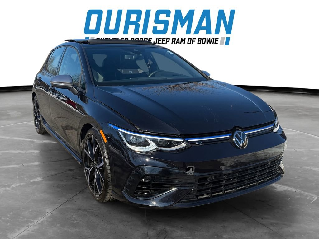 Used 2024 Volkswagen Golf R image 1