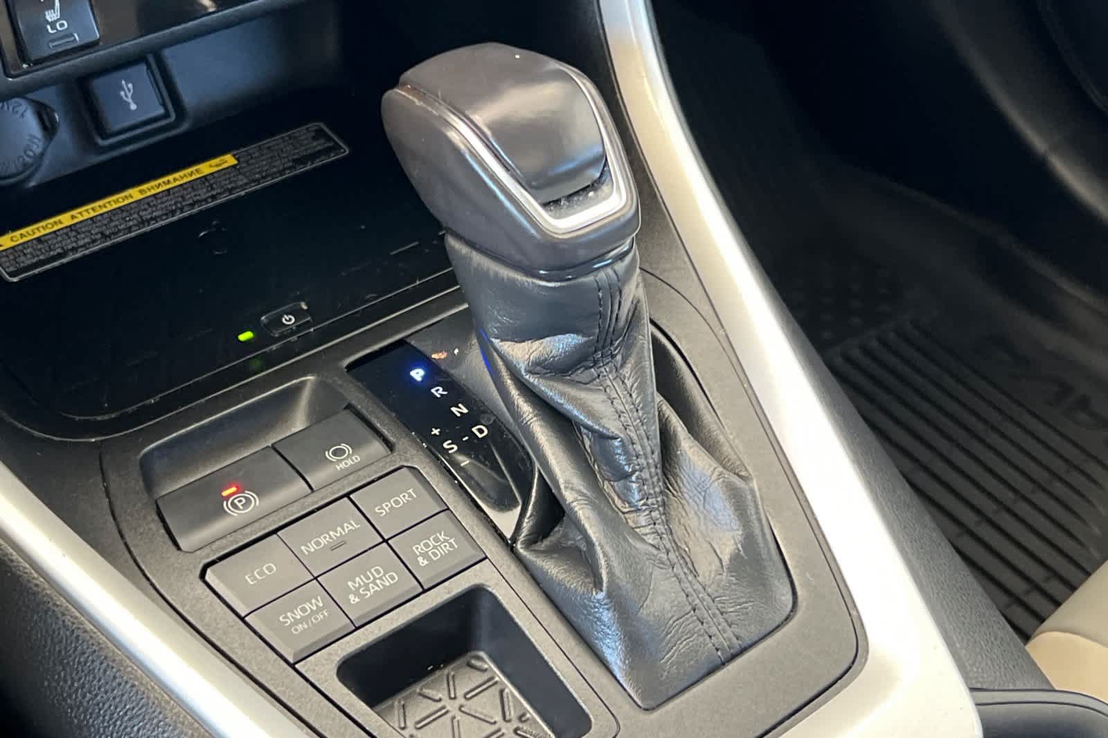 Certified 2021 Toyota RAV4 XLE Premium AWD/4WD image 24