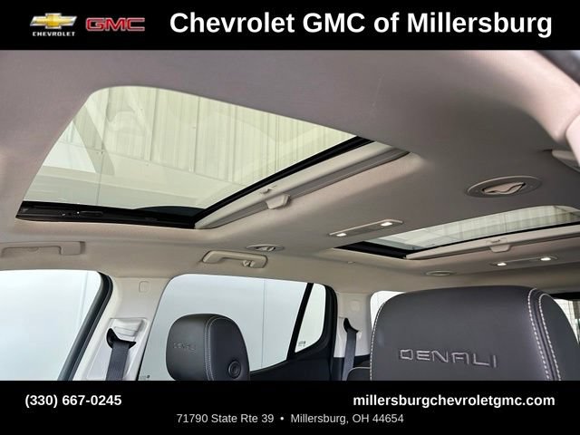 Used 2021 GMC Acadia Denali w/ Denali Technology Package AWD/4WD image 28